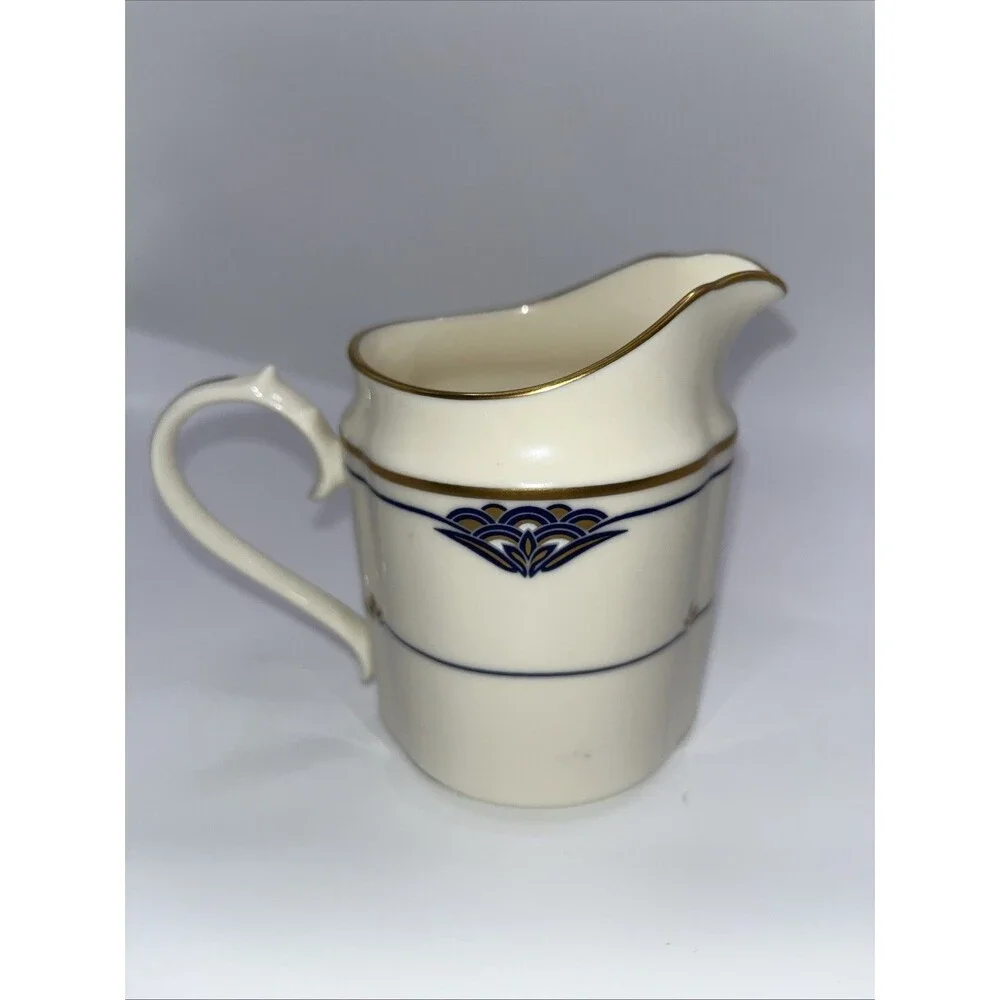 Florentine Lapis by GORHAM Sugar Bowl With Lid And Creamer Set Small Chip